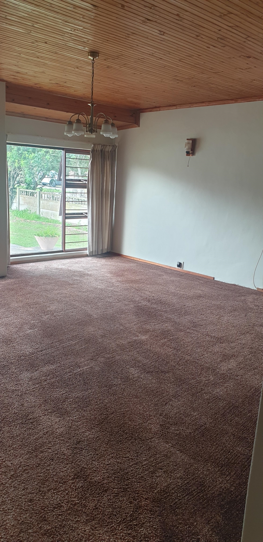 To Let 3 Bedroom Property for Rent in Walmer Downs Eastern Cape
